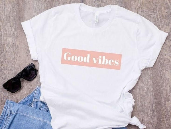 Camiseta Good Vibes